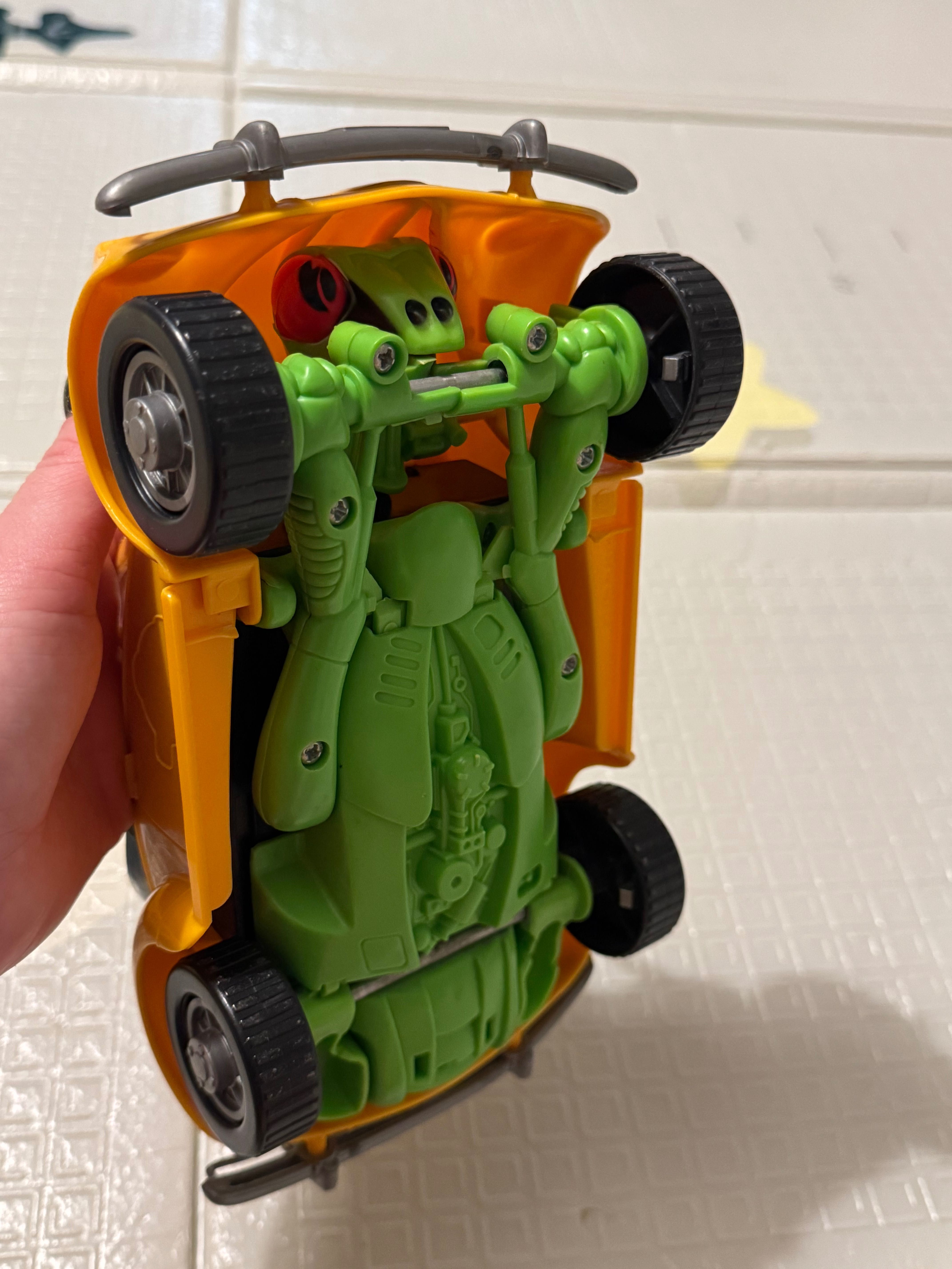 Samochódzik robot