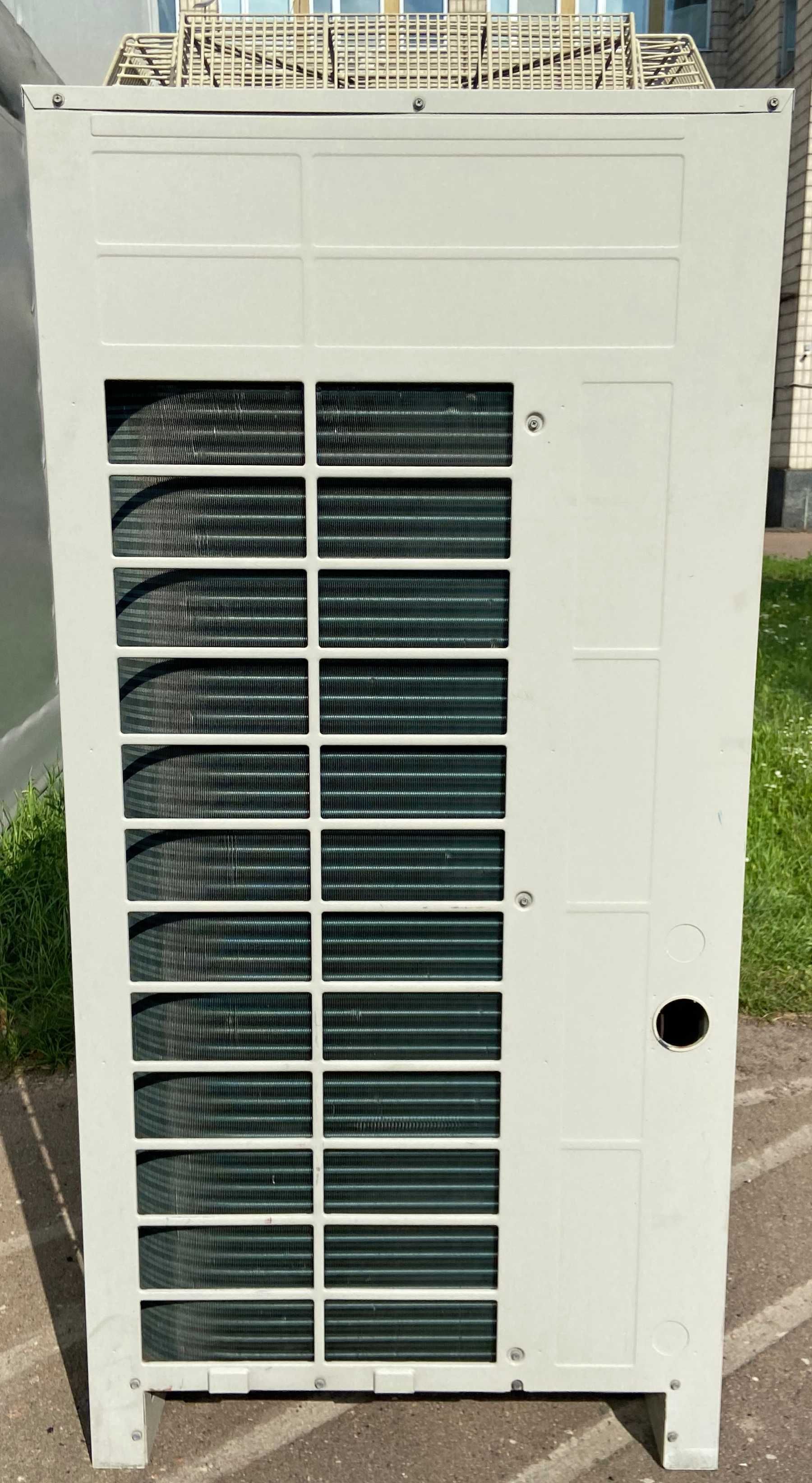 Наружный блок инверторный Daikin RXYQ12P тепловой насос (до 370м2)