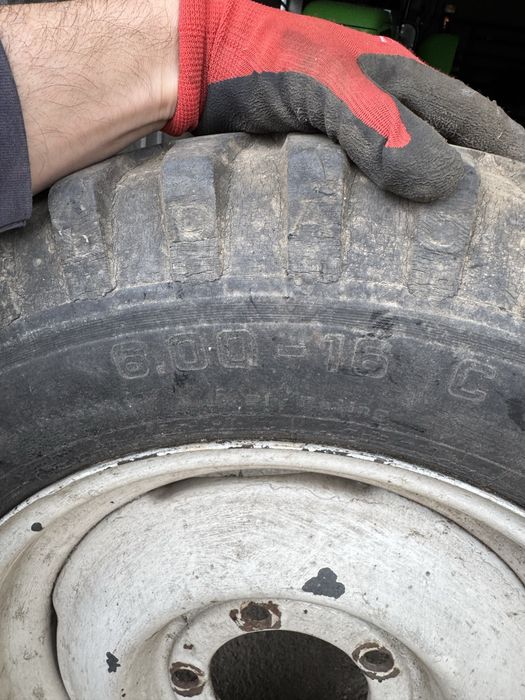 Pneus suplente jipe willys