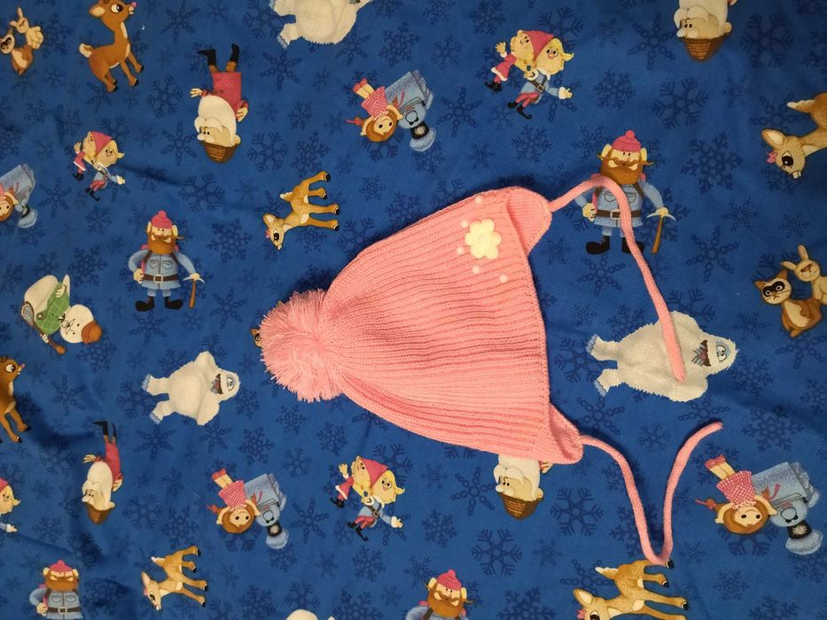 Шапки дитячі для дівчаток весняні ,осінні від 0-до 6 місяців