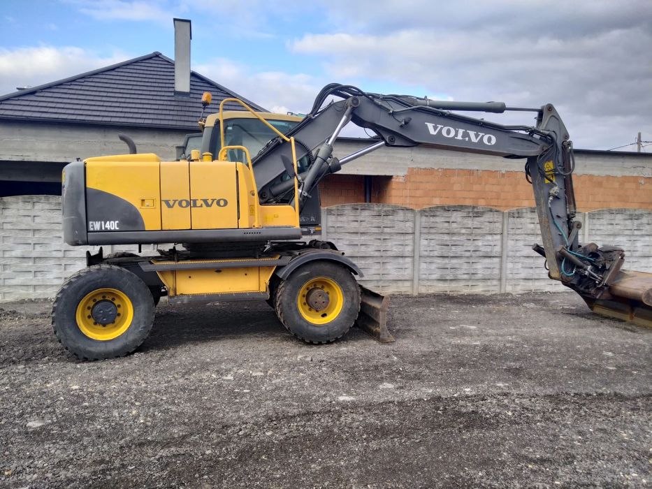 Volvo EW140C  Koparka kołowa VOLVO EW140C 2011