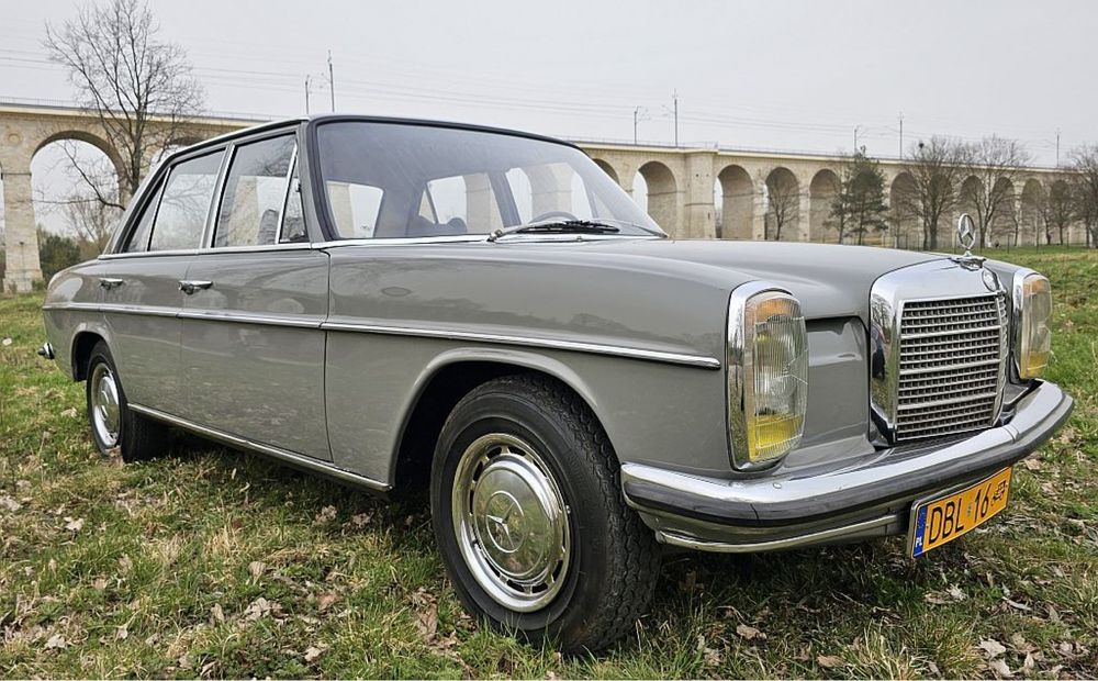 Mercedes w114/115 zamiana kamper bus 9 osob