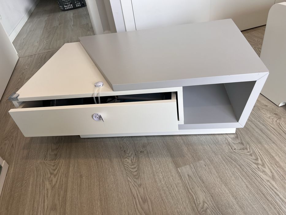 Mesa de Centro Octosolido