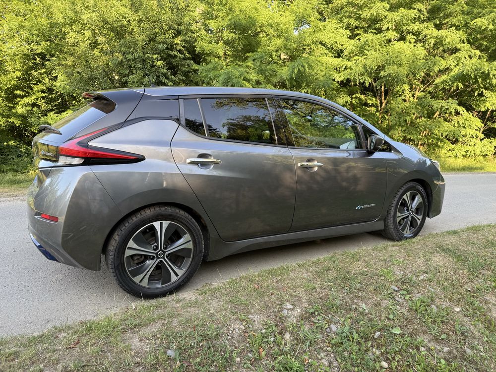Nissan Leaf Ніссан Ліф