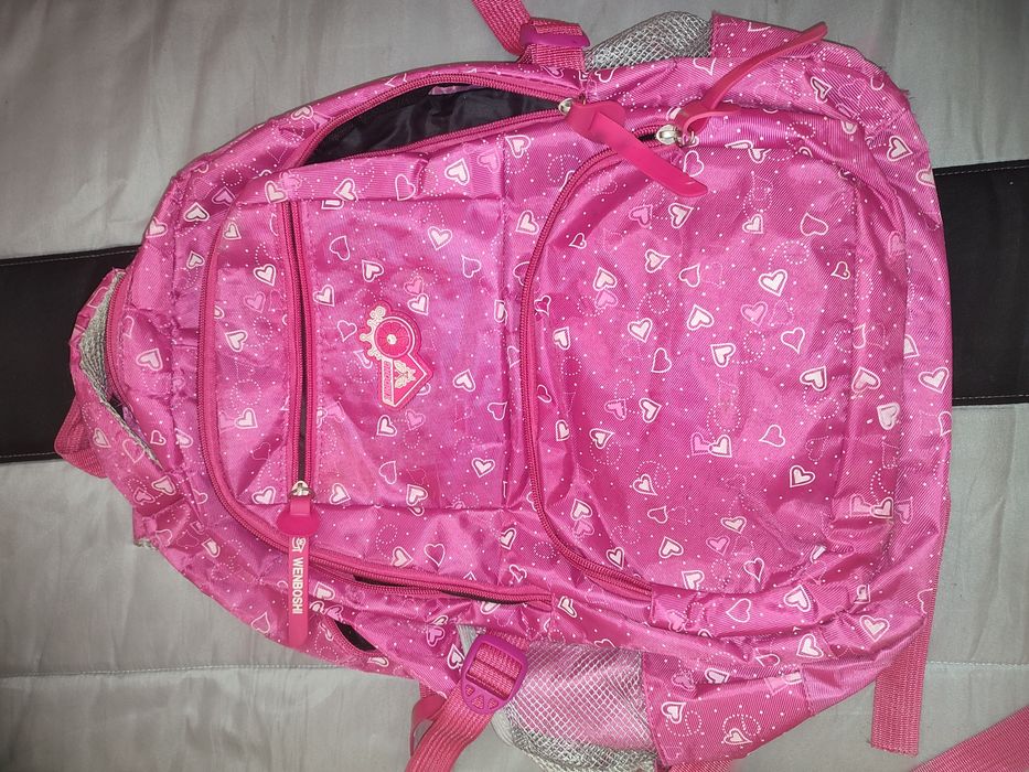Mochila cor de rosa