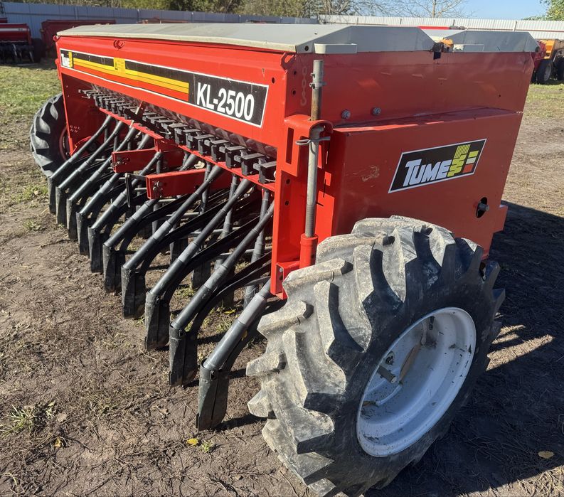 Сівалка зернова Анкерна з міндобривом TUME KL2500 2.5м Гарний Стан