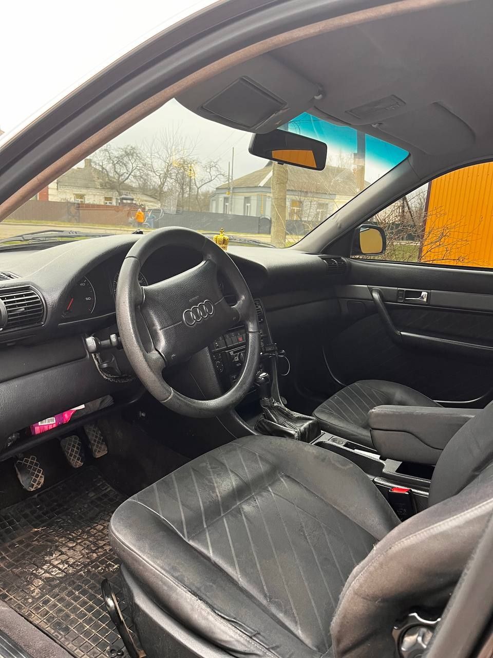 Продам Audi A6C4