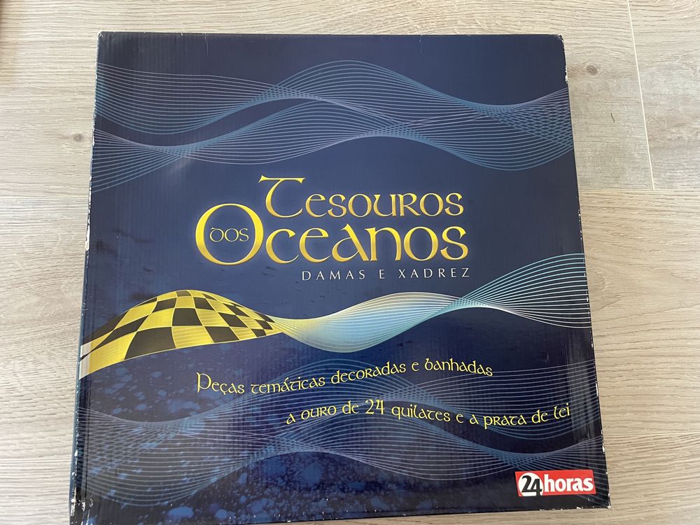 Jogo damas e xadrez em outro e prata tesouros dos oceanos