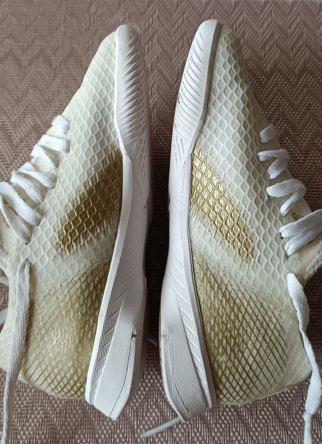 Buty halówki Adidas rozmiar 30