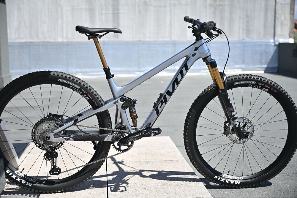 Bicicleta BTT Pivot Trail 429 Nova - Fox XTR