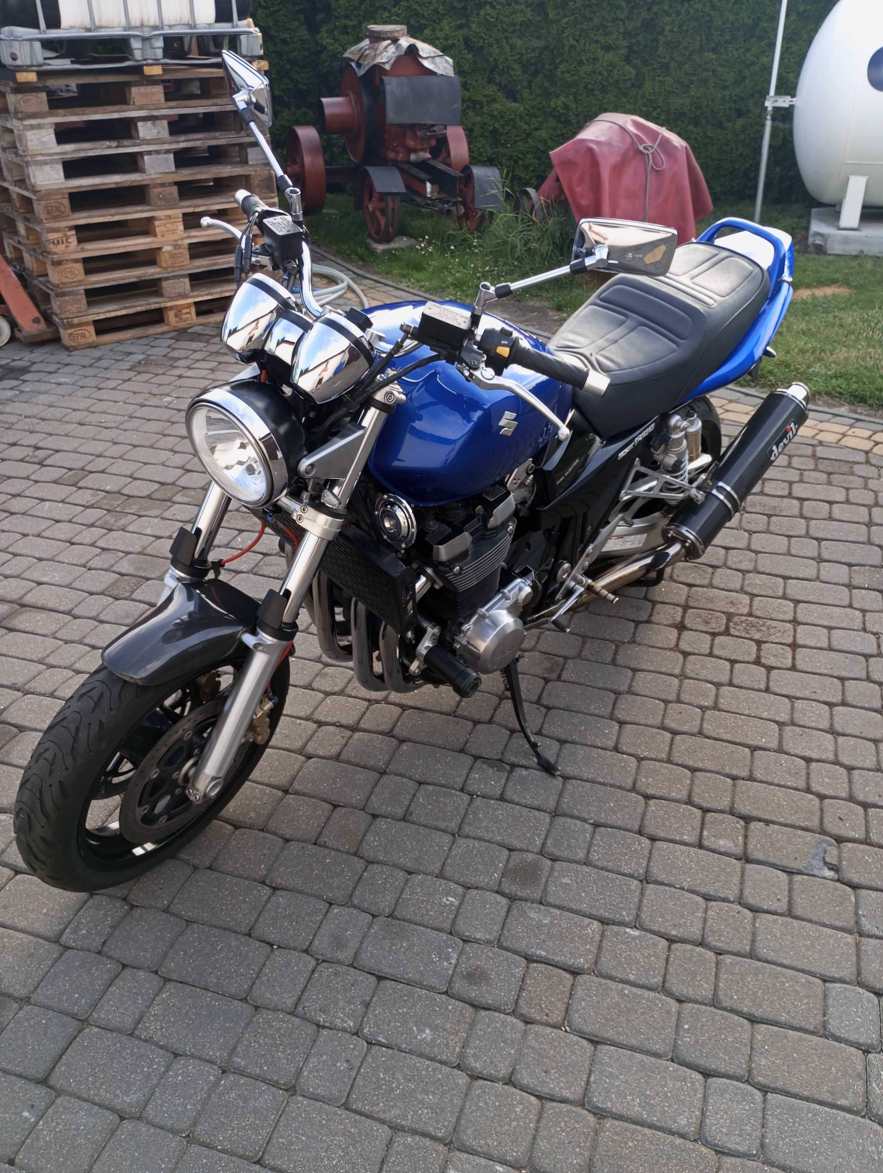 Suzuki GSX 1400 ciuchcia