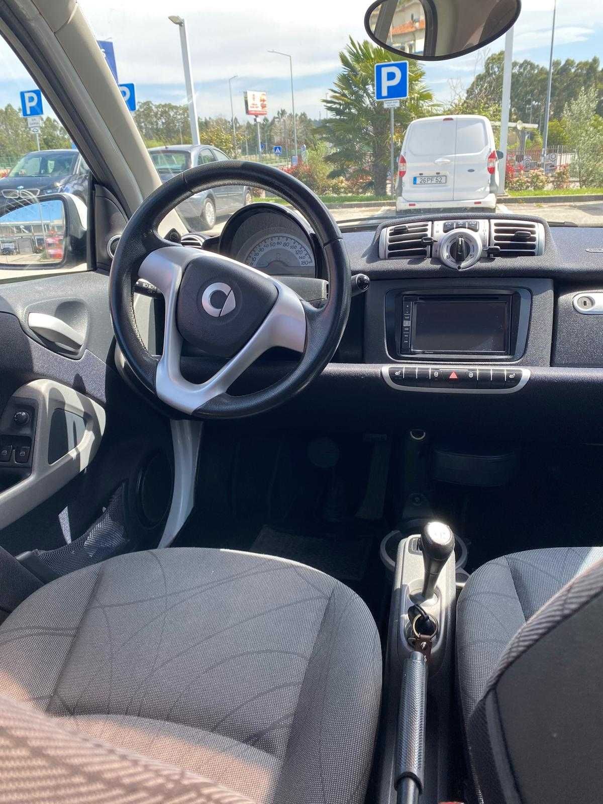 Smart For Two 2012 Carrinho econômico, prático e num estado impecável.