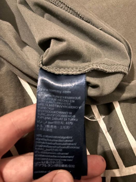 Чоловіча футболка Tommy Hilfiger сірого кольору