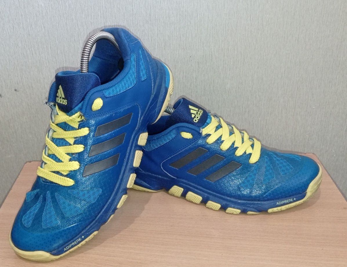 Кросівки фірми Adidas 40 розміру
