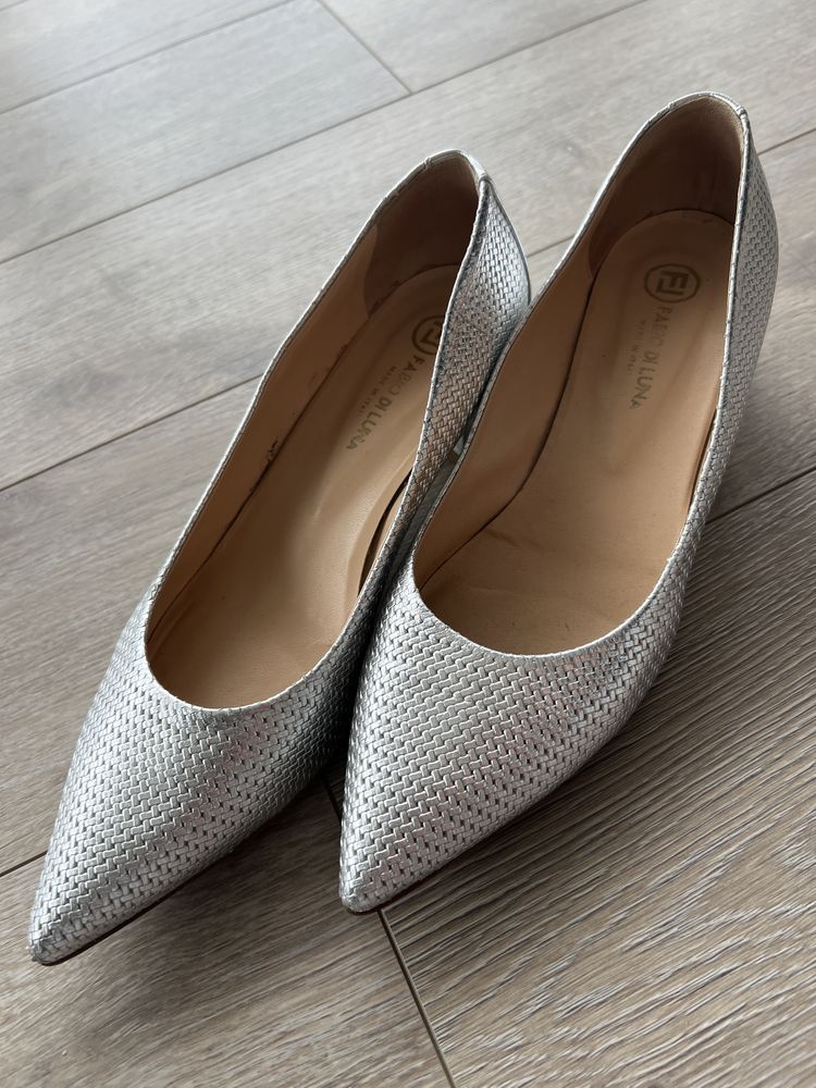 Туфлі жіночі сріблясті