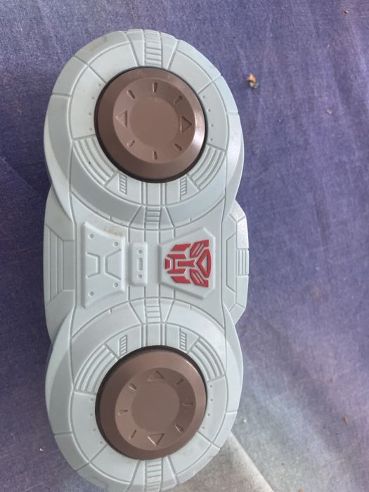 Brinquedo transformer para crianças.