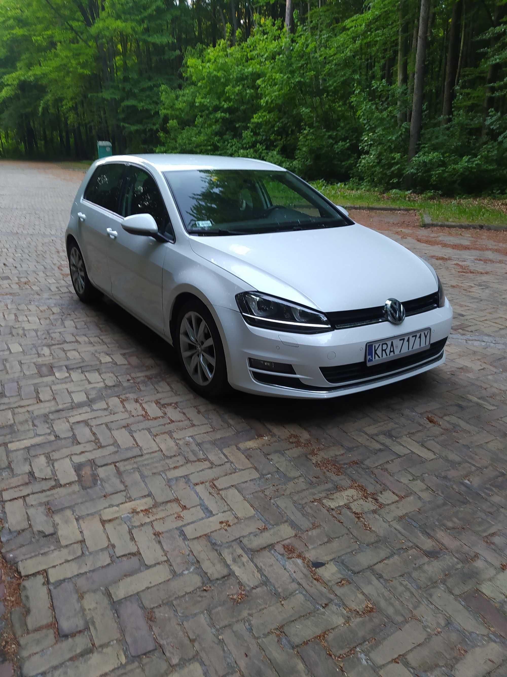 volkswagen golf VII 2.0 TDI 150 PS.  radar, kamera cofania, navi, led.