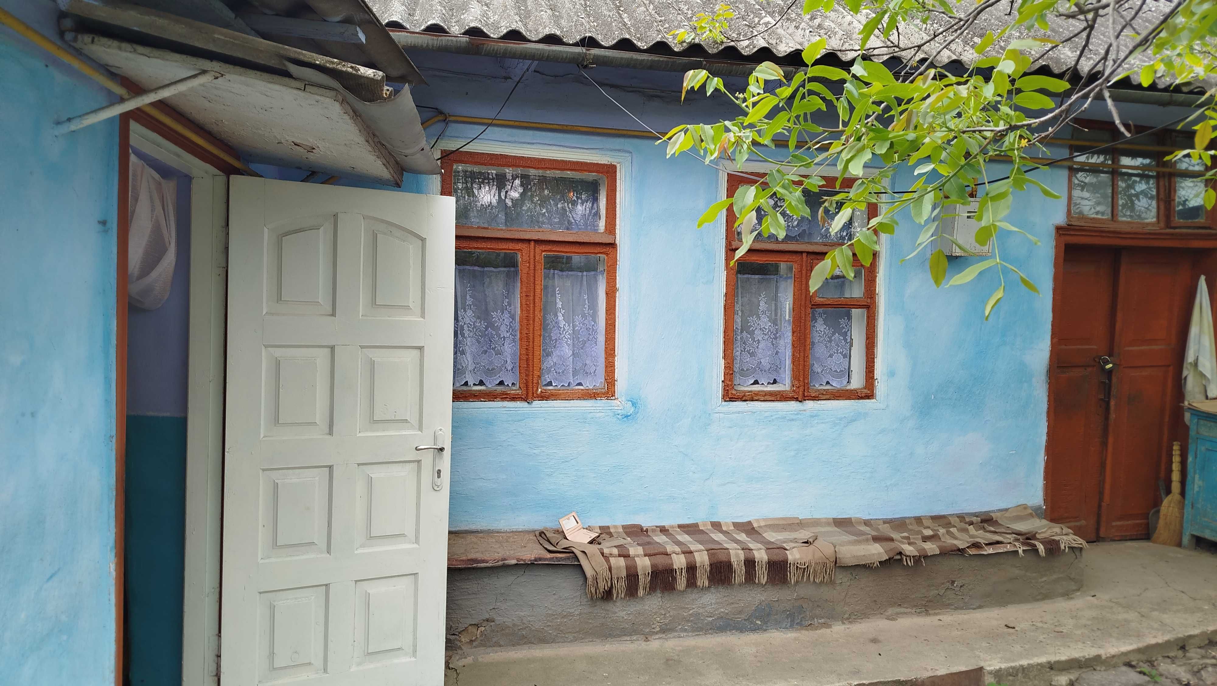 Продається частина будинку по вул. Верхня Карпівська