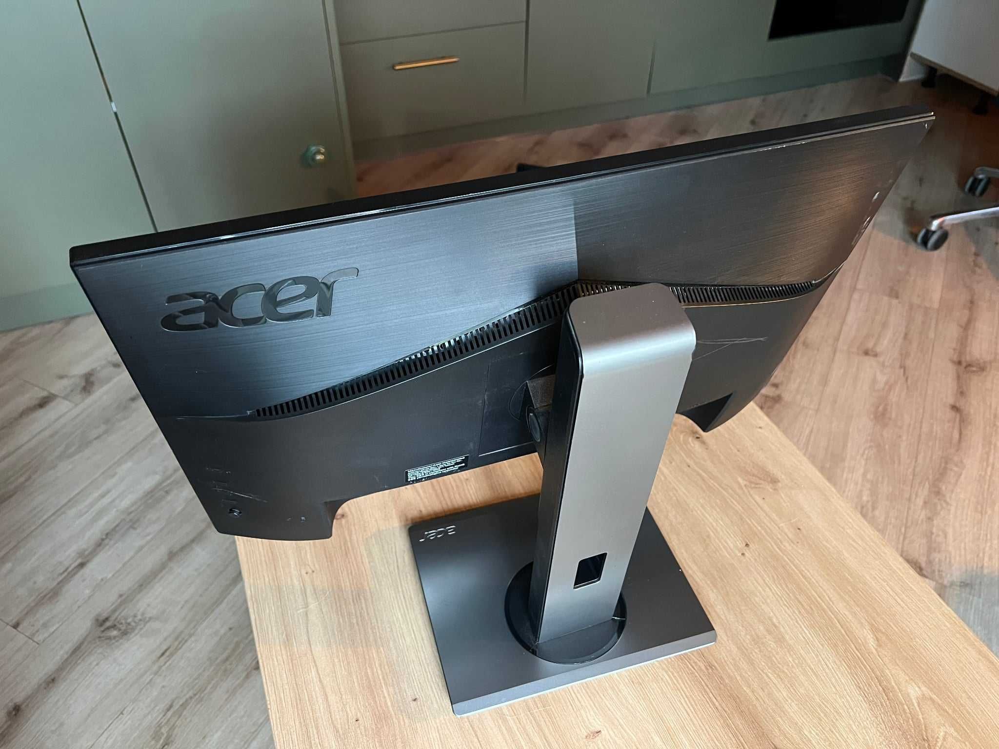 Sprzedam w pełni działający Monitor Acer B247Y