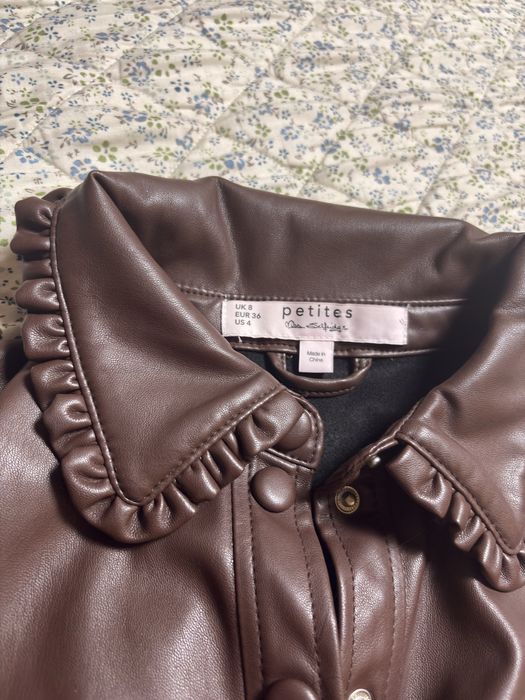 Сукня з еко шкіри