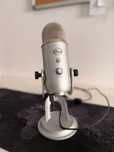 Microfone Blue Yeti USB
