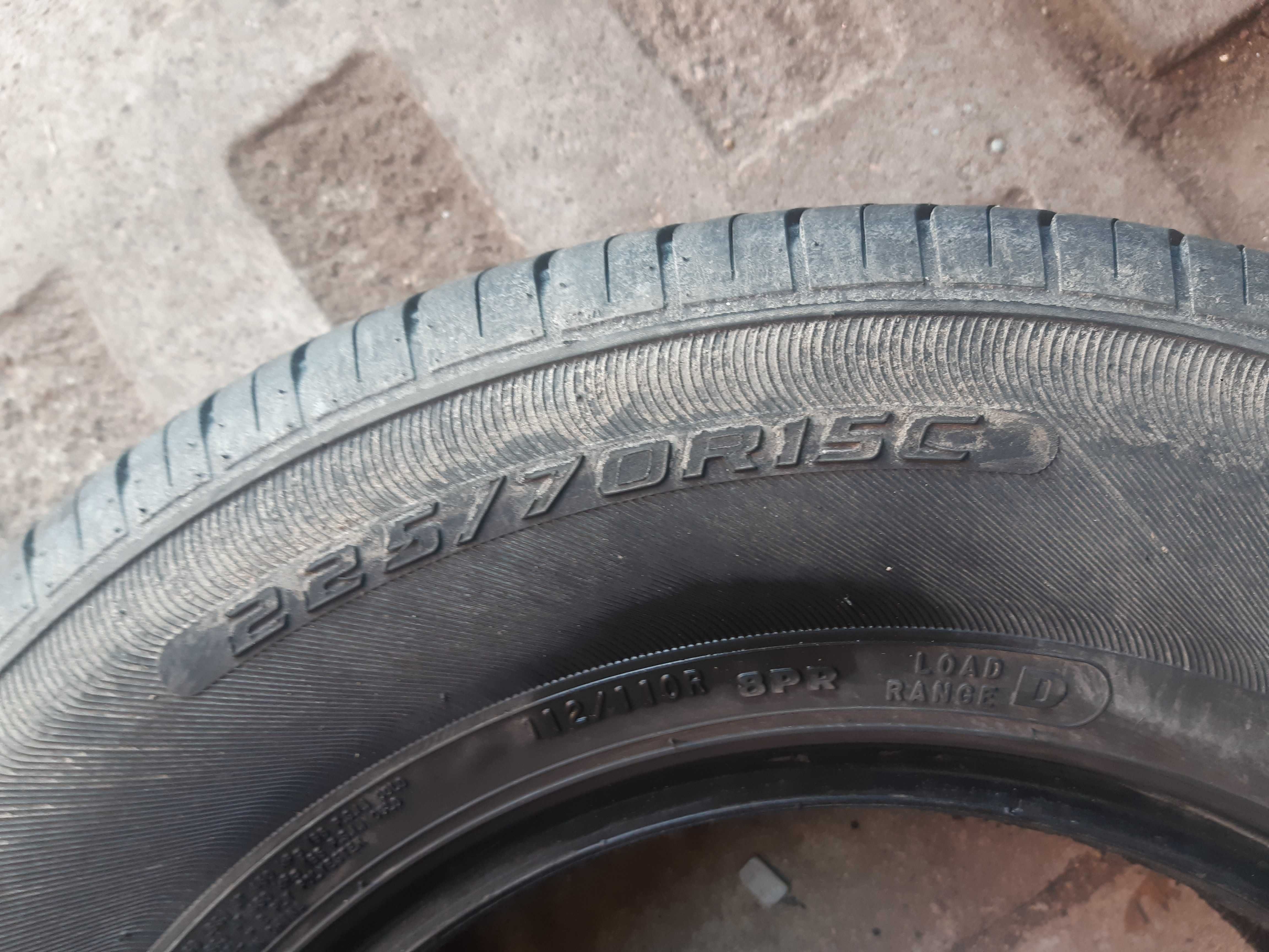 Opony letnie Bus Austone 225/70/15C komplet