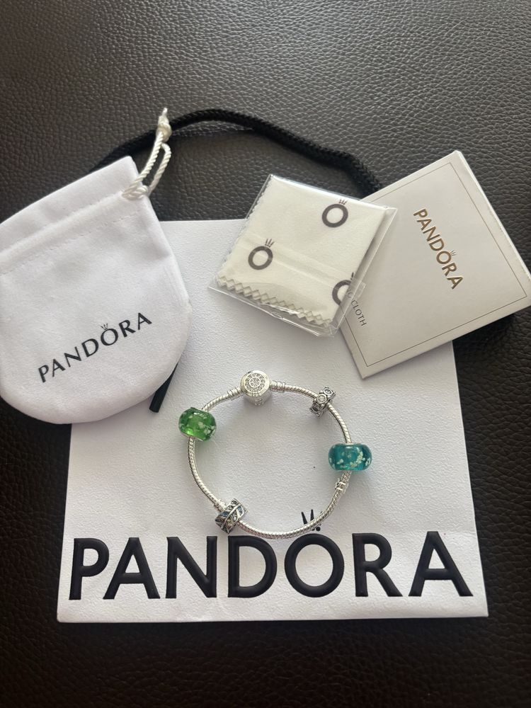 Pandora verde senhora