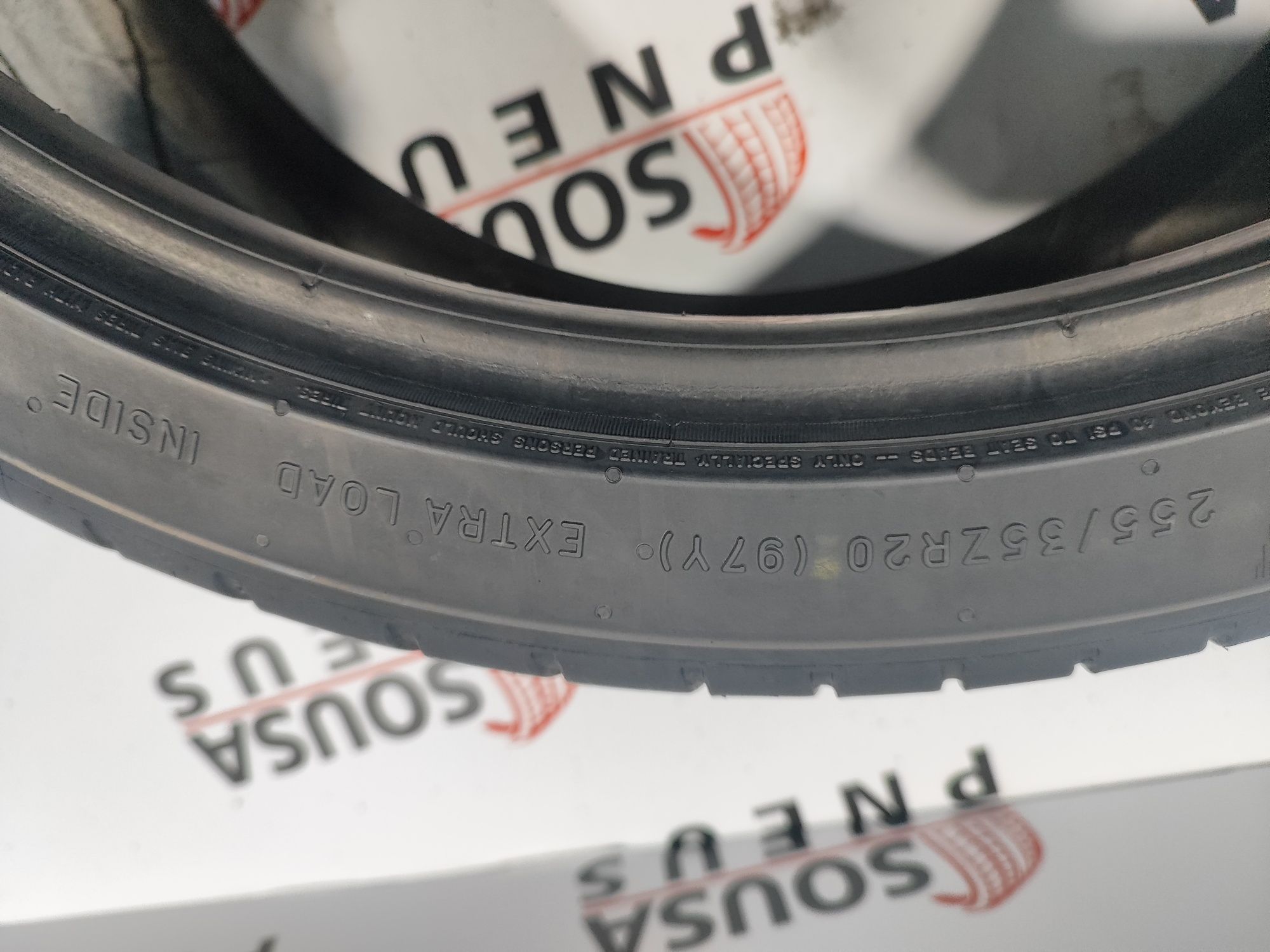 2 pneus semi novos 255-35ZR20 Michelin - Oferta dos portes