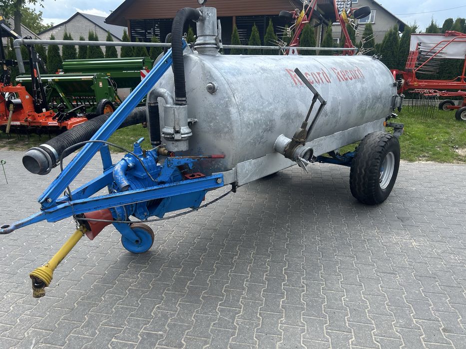 Beczka asenizacyjna beczkowóz szambiarka Record 3000l ocynk igła 4000l