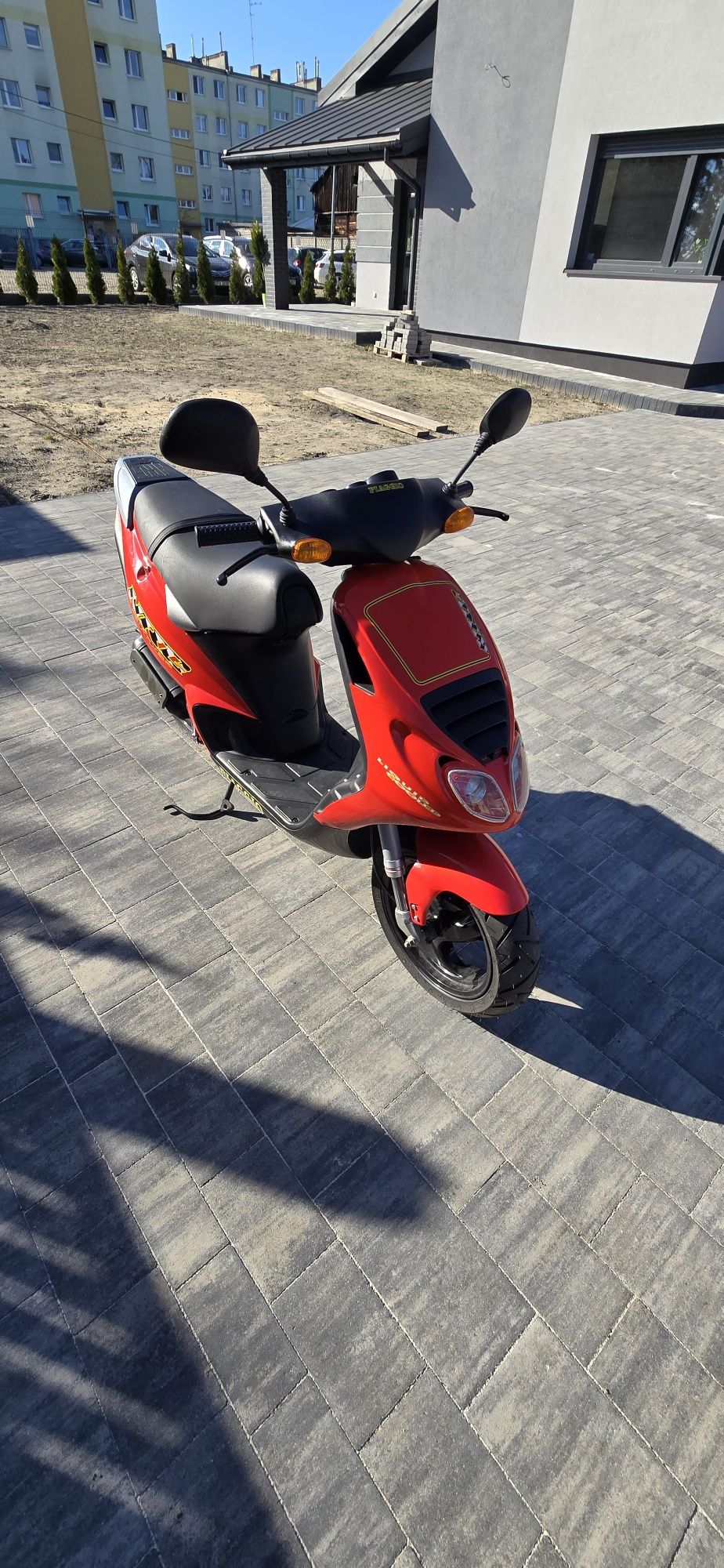Skuter Piaggio NRG mc²