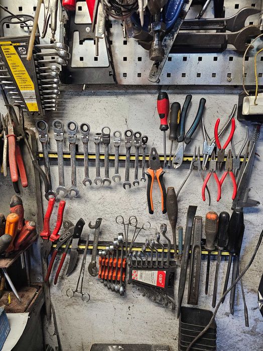 Wynajme warsztat garaż z wyposażeniem i narzędziami dobra lokalizacja!