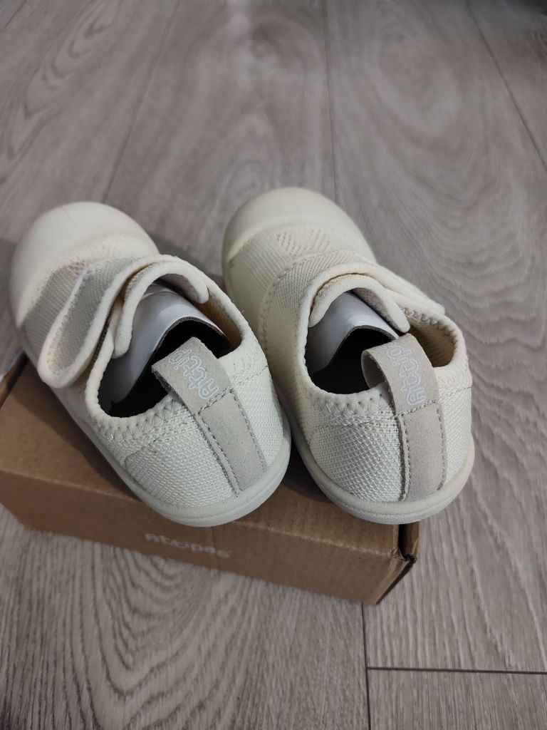 NOWE Attipas Knit Sneakers nieużywane roz. 26 (160 mm)