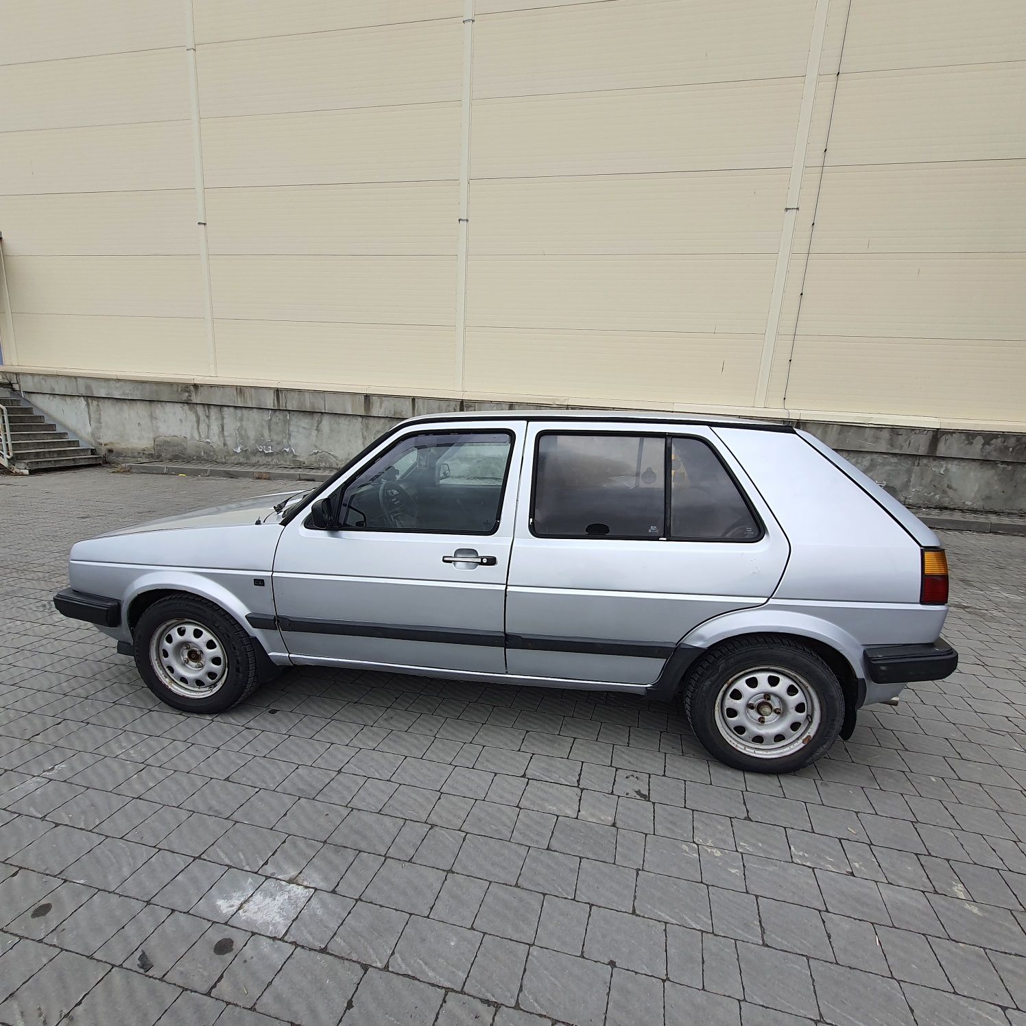 Машина Volkswagen Golf 2GTI 1.8 інжектор 112к/с