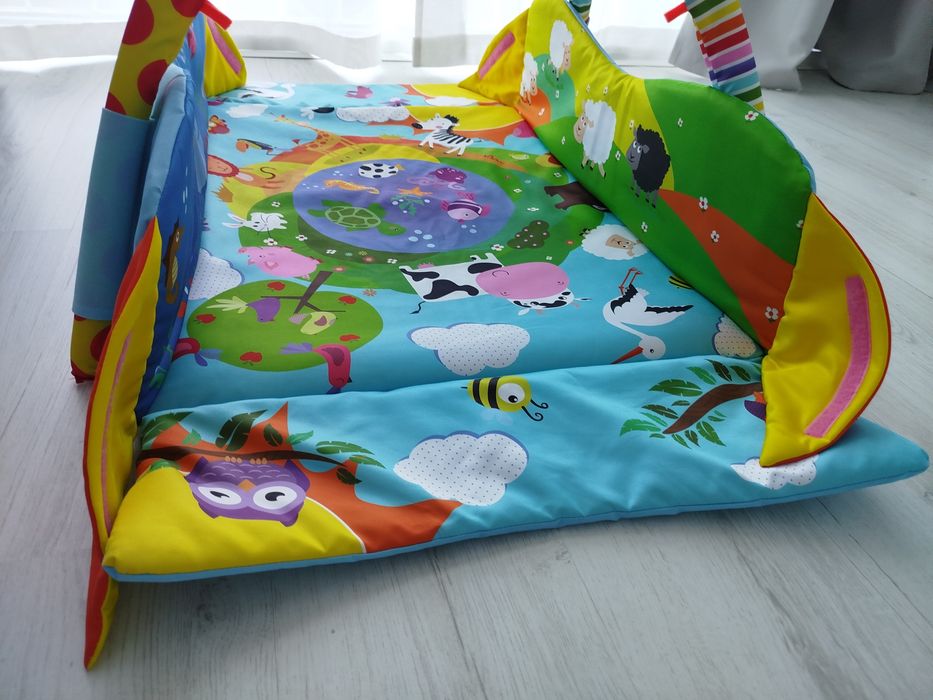 Tapete de atividades para bebé