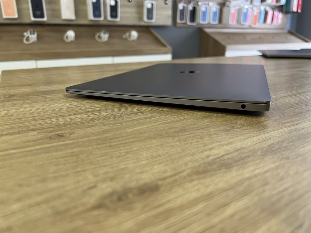 Ідеальний MacBook Air 13’ 2020 i3/8GB/128GB (SpaceGray) Без Блокувань
