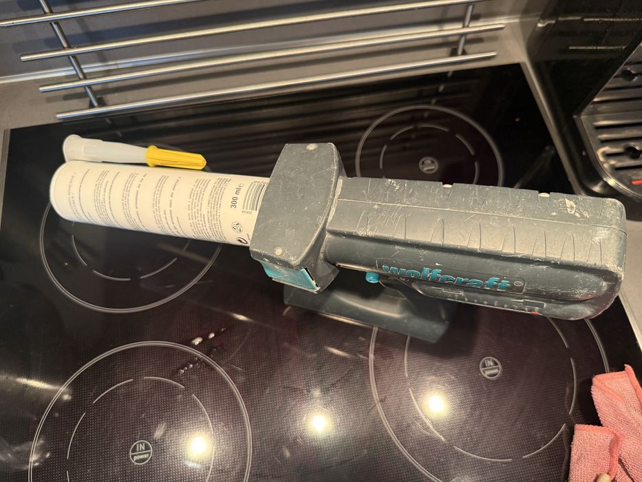 Wolfcraft pistolet do kleju silikonu mas uszczelniających