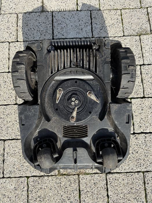 Kosiarka Bosch Indego 400 - w pełni sprawna z dowodem zakupu