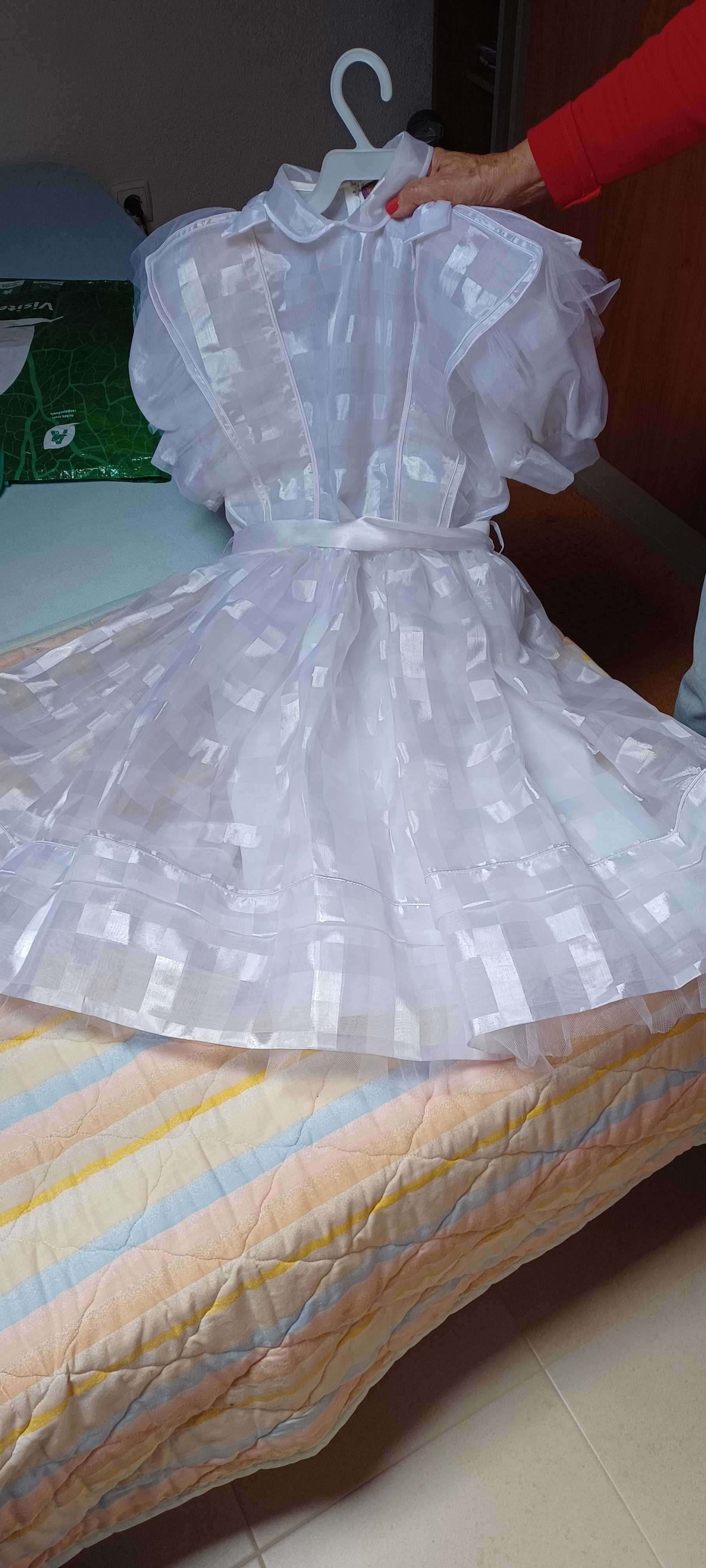 Vestido cerimónia menina