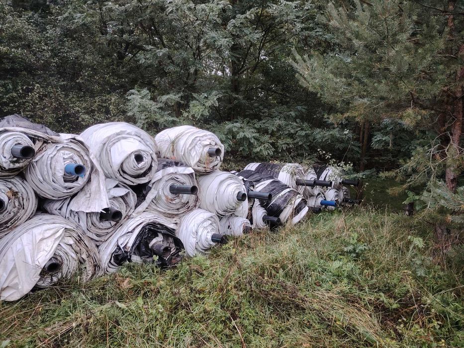 Folia z kieszeniami do uprawy szparagów