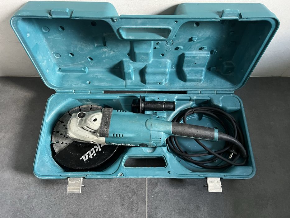 Мережева болгарка 230 круг Makita GA 9020