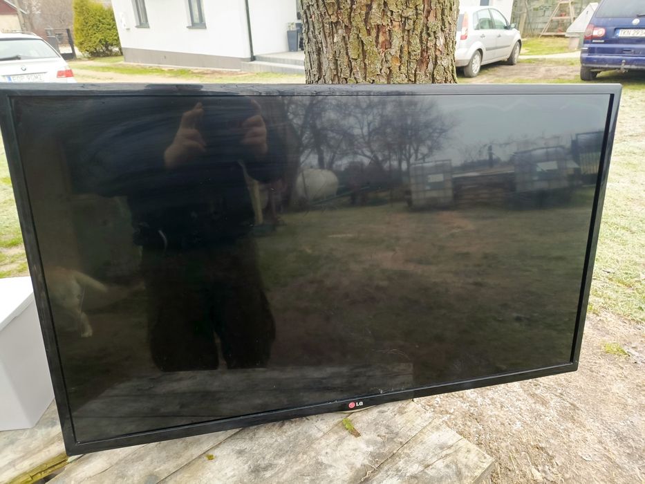Telewizor LG uszkodzona matryca.