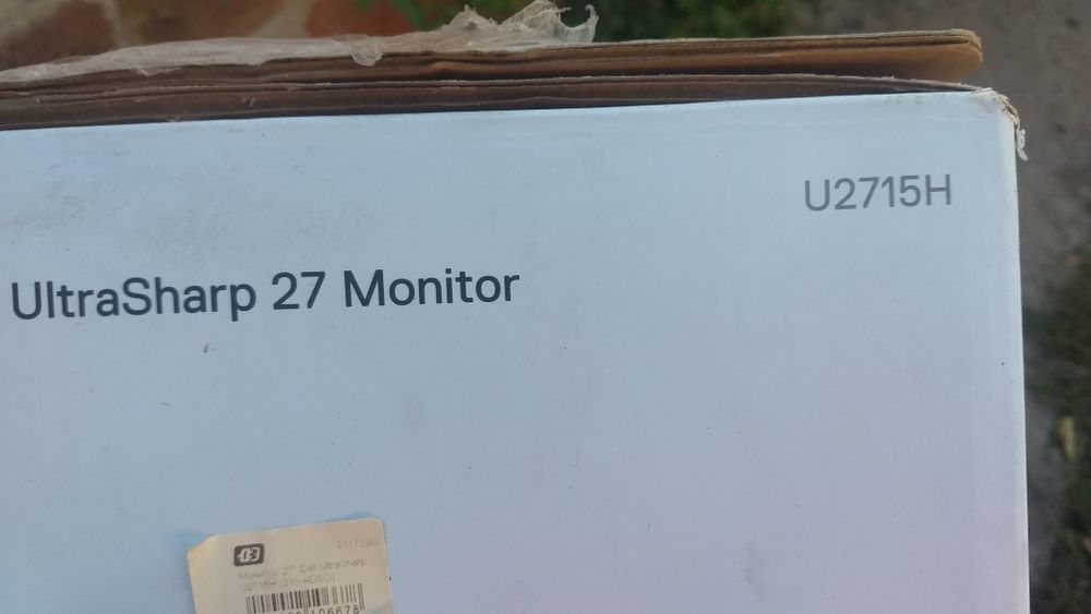 Монитор Большой Dell-27 с разрешение 2К почти новый .