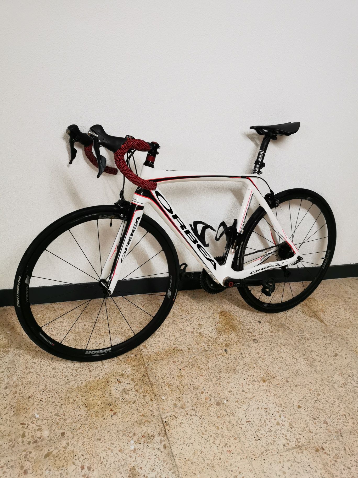 Bicicleta estrada Orbea Orca 53 em carbono
