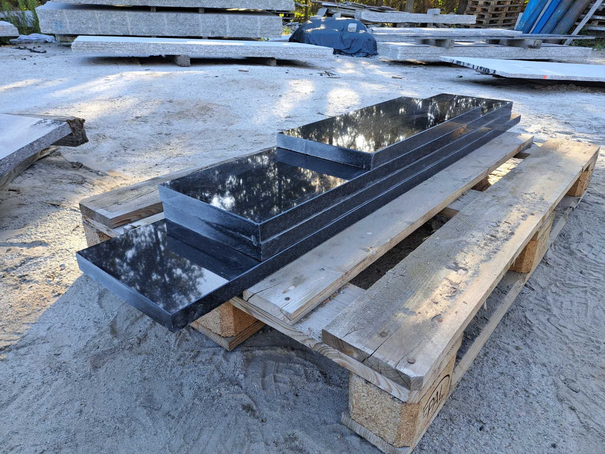 Parapety kamienne granitowe, różne kolory, parapet gr 3cm, producent