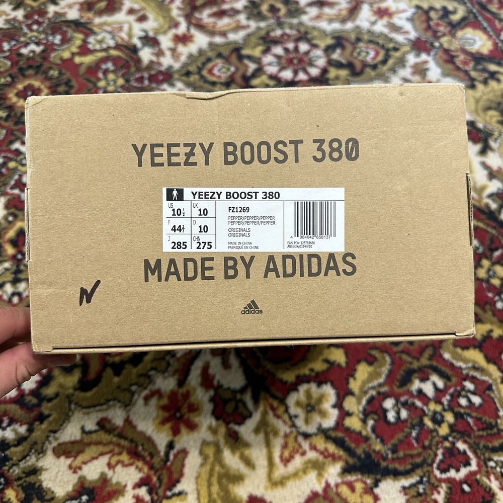 Кросівки ОРИГІНАЛ Adidas Yeezy Boost 380 (44.5)