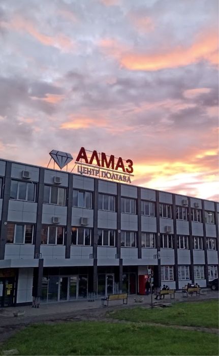 Оренда для майстра перукаря, барбера, колориста Полтава, ОЦ Алмаз