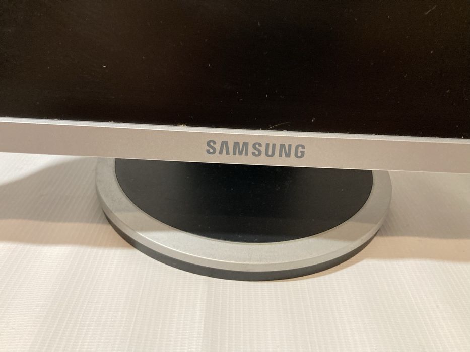 монитор от samsung