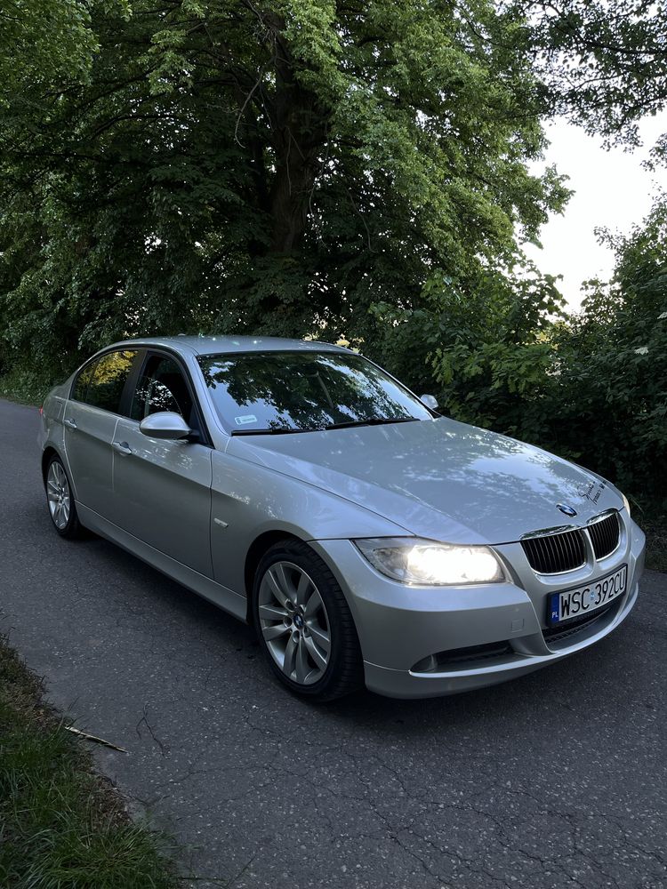 BMW E90 320I 2007