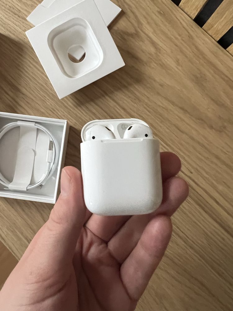 Apple Airpods 2 Gen