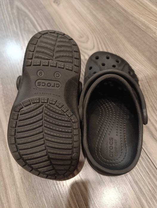 Klapki dziecięce r 9c (25-26)  czarne Crocs